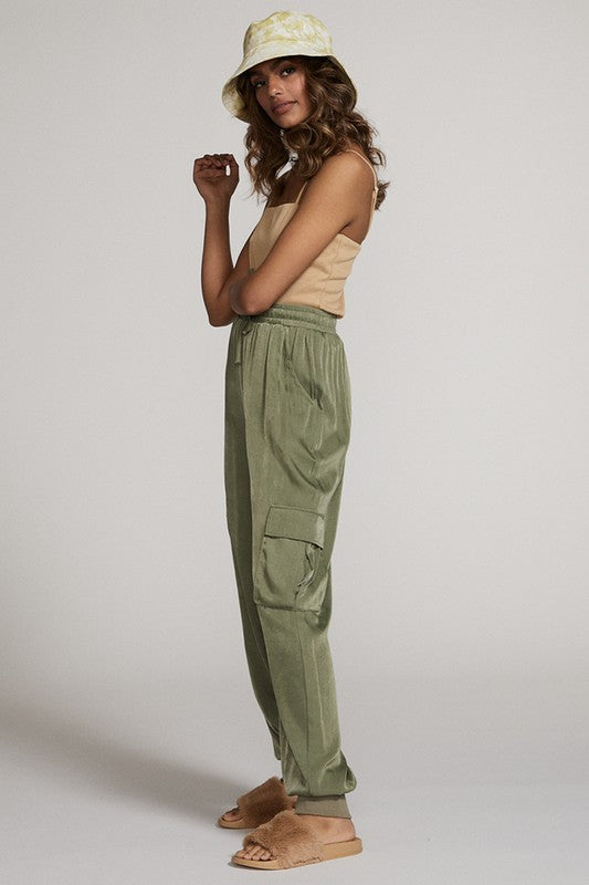 Textured satin cargo pants - Miss Sparkling